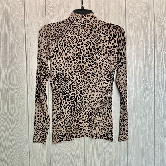 Vertigo Brown Animal Print Embellished Lightweight Sweater Small NWT - Picture 5 of 5